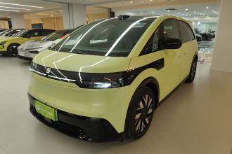 极氪MIX 2025款 长续航智驾版