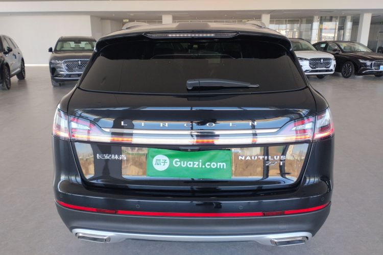 林肯 航海家 2021款 改款 2.7T 四驱尊耀版车身外观6