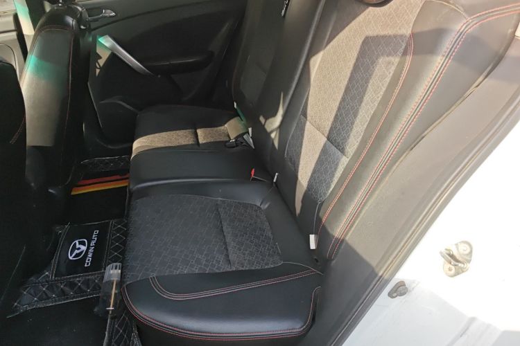 凯翼C3R 2015款 1.5L AMT金钻版中控内饰21