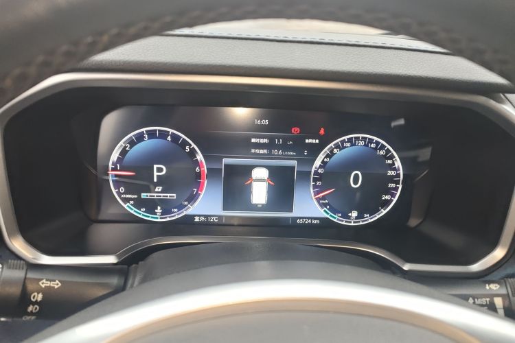 北京越野 北京BJ40 2019款 PLUS 2.3T 自动四驱尊享版 国VI中控内饰14