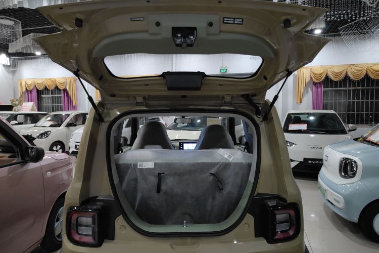 吉利银河 2025款 210km 熊猫骑士局部细节23