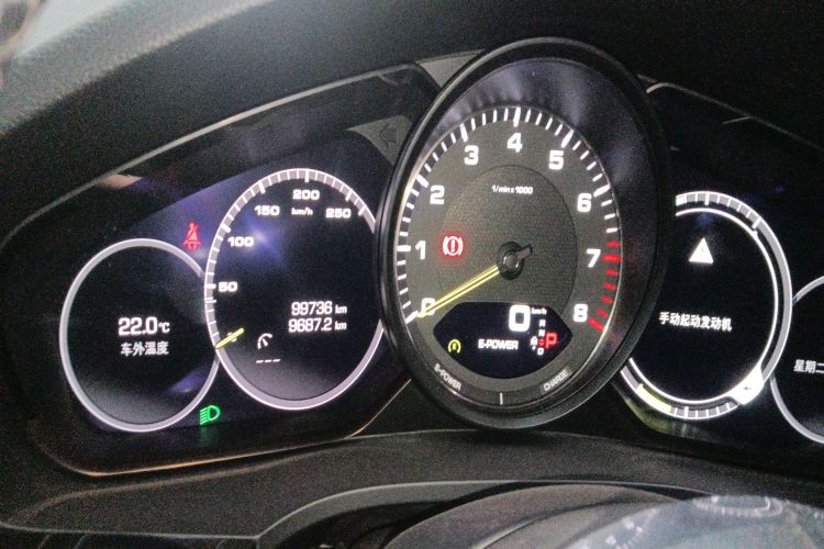 保时捷 Cayenne新能源 2021款 Cayenne E-Hybrid 2.0T局部细节14