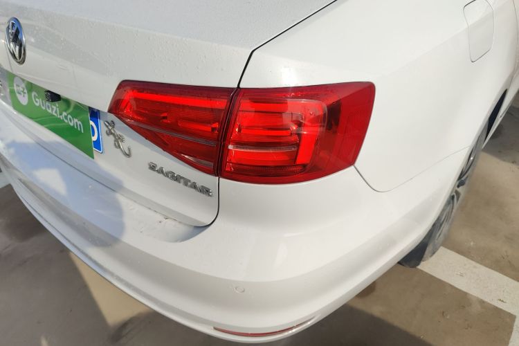 大众 速腾 2018款 1.6L 自动舒适型车身外观9