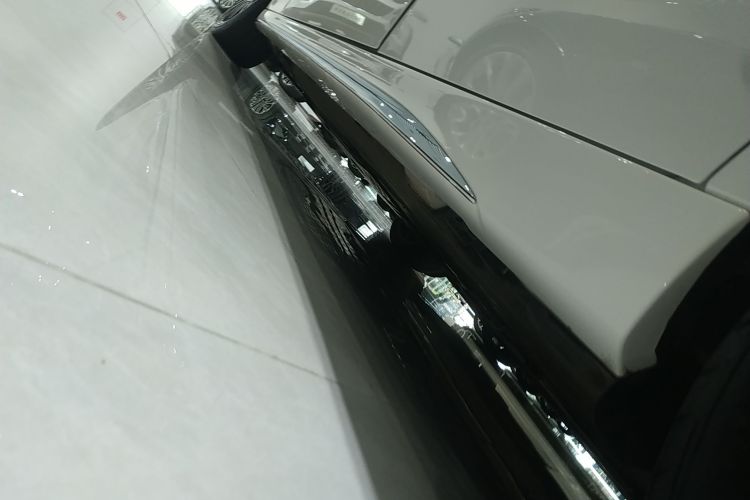 奔驰C级 2023款 改款 C 260 L 运动版机舱底盘30