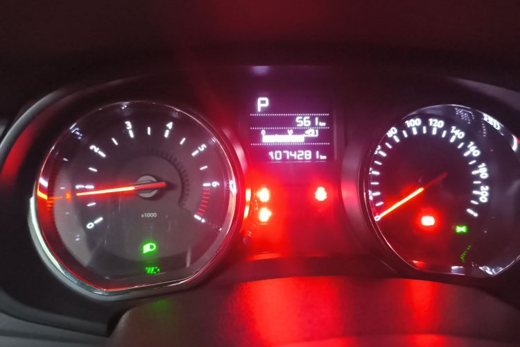 雪铁龙C3-XR 2018款 1.6L 自动先锋型中控内饰15