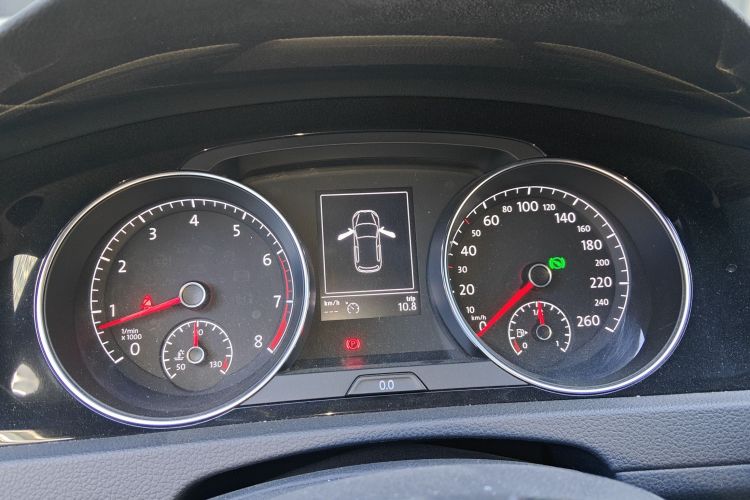 大众 高尔夫 2016款 1.4TSI 自动R-Line中控内饰14