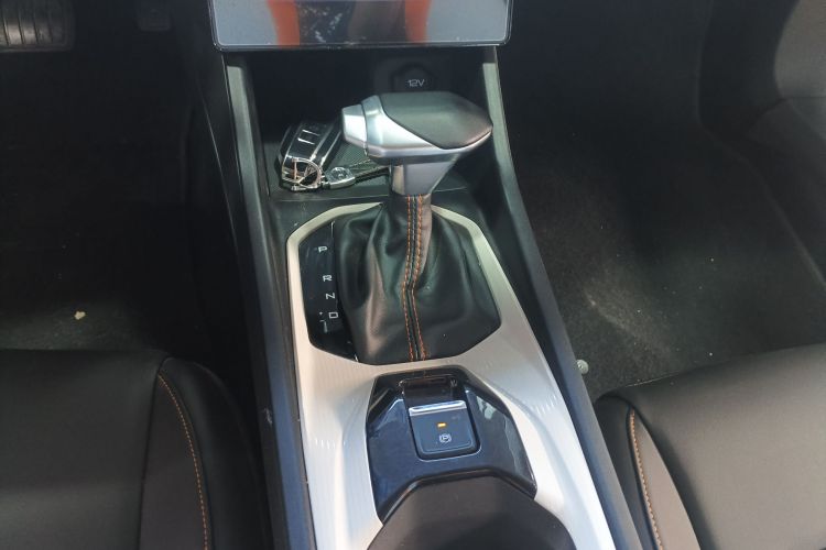 东风风神 奕炫 2023款 马赫版 1.5L 自动追风版中控内饰18