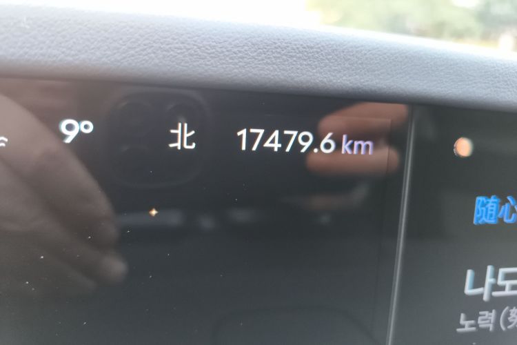 林肯 航海家 2023款 2.0T 四驱尊睿版中控内饰15