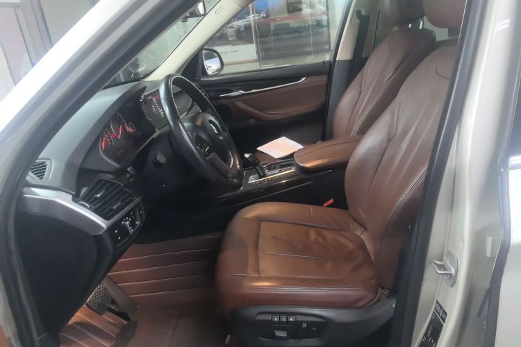 宝马X5(进口) 2014款 xDrive35i 豪华型中控内饰19