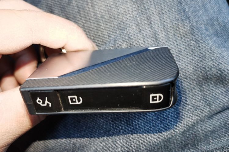 领克01 2021款 2.0TD 四驱暗夜版中控内饰11