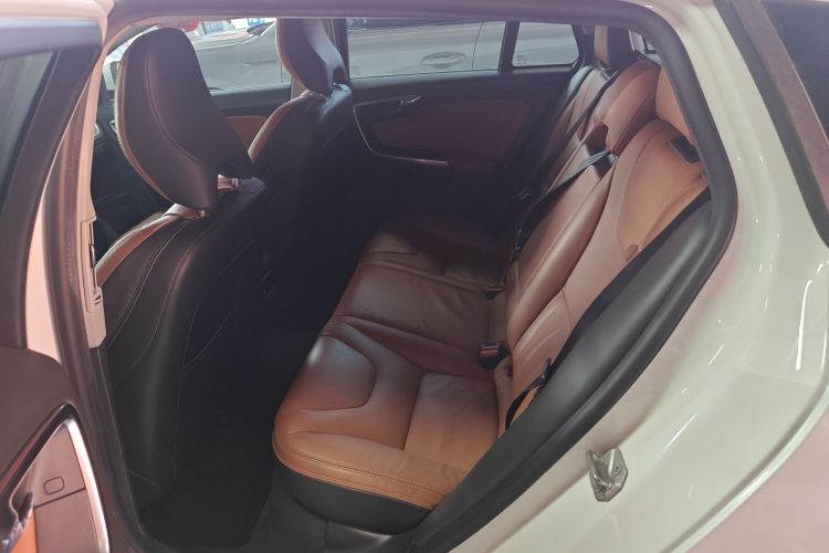 沃尔沃V60 2015款 T5 智雅版中控内饰21