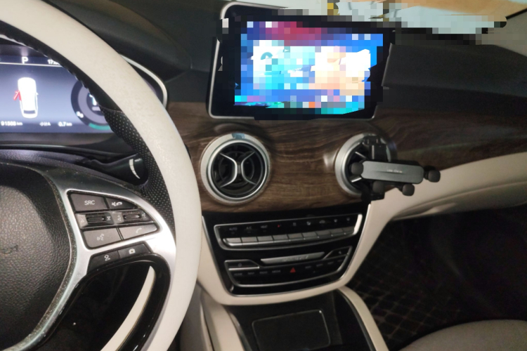 北京汽车 北京EU5 2018款 R500 智风版局部细节16