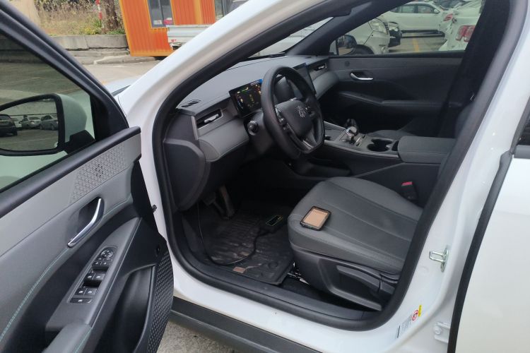 比亚迪 秦PLUS 2025款 DM-i 智驾版 55KM领先型中控内饰7003