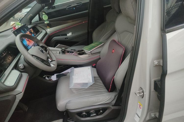 腾势N7 2023款 长续航性能版中控内饰19