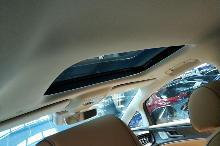 腾势D9 2022款 DM-i 1040 尊贵型局部细节22