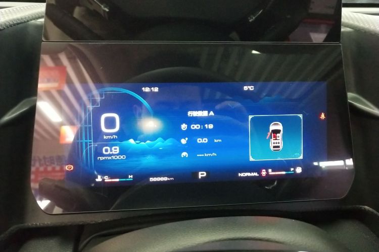 哈弗大狗 2022款 1.5T DCT两驱边牧版中控内饰14