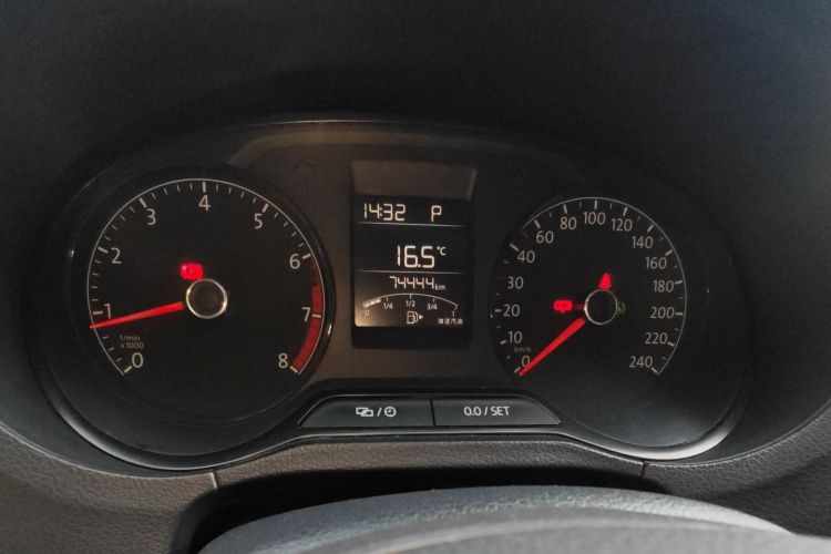 大众 Polo 2018款 1.5L 自动安驾型中控内饰14