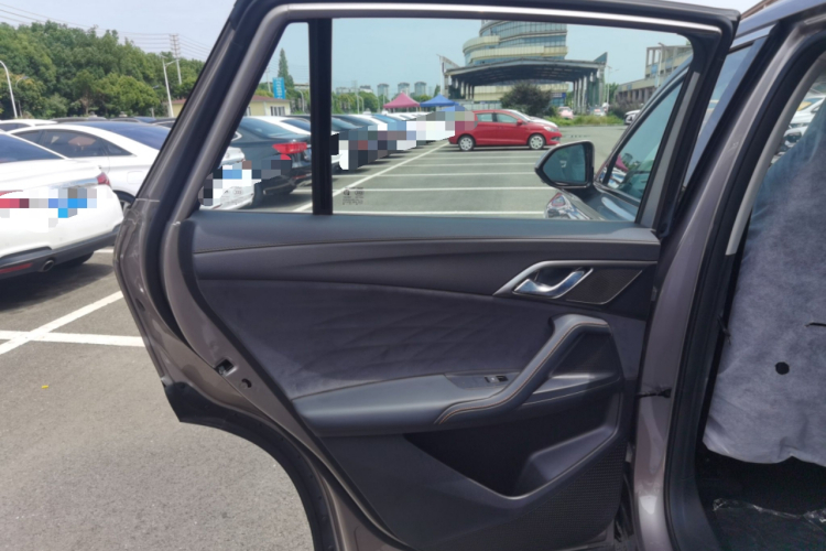 荣威D5X DMH 2024款 135旗舰版中控内饰49