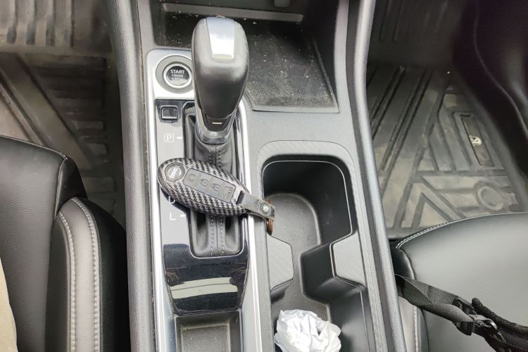 日产 轩逸 2020款 改款 1.6L XL CVT悦享版中控内饰18