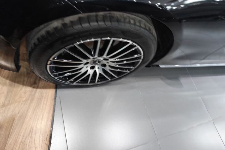 奔驰C级 2024款 改款 C 260 L车身外观6007