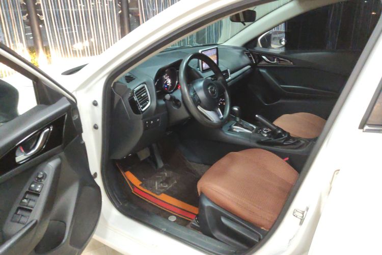 马自达3 昂克赛拉 2016款 三厢 1.5L 自动舒适型中控内饰20