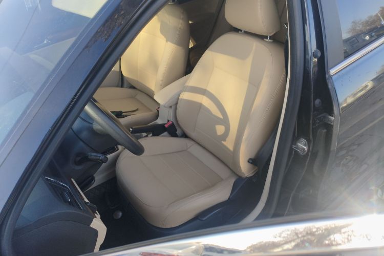 大众 朗逸 2013款 改款经典 1.6L 自动舒适版中控内饰19