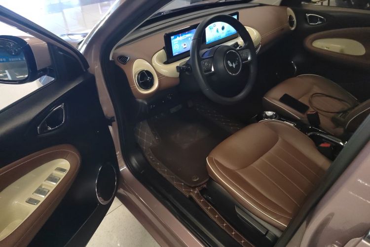 五菱汽车 五菱缤果 2023款 333km 悦享款中控内饰7003