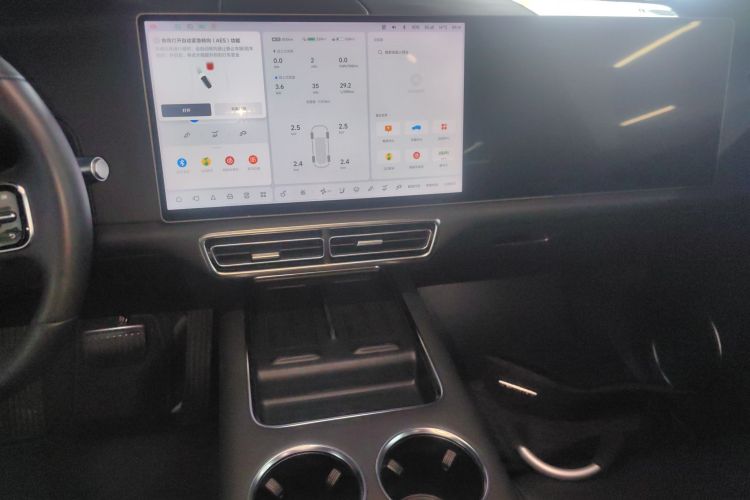理想汽车 理想L8 2024款 Ultra中控内饰16