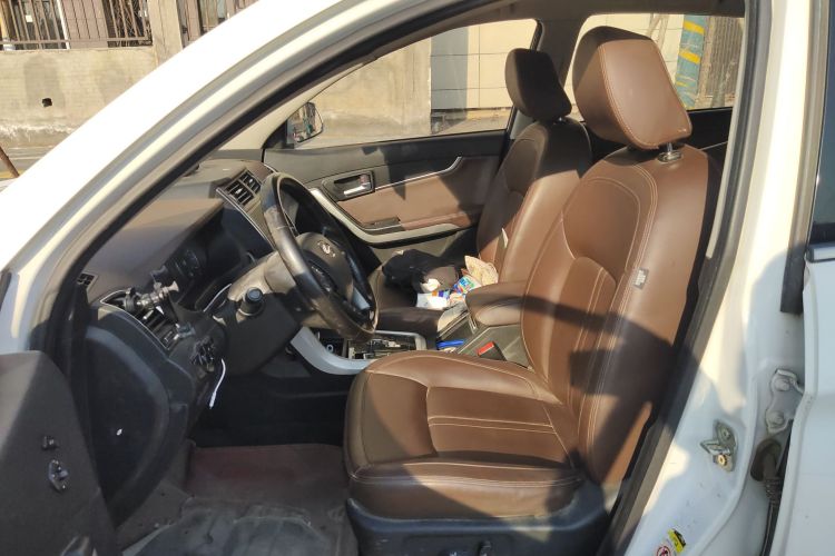 陆风X5 2016款 Plus 2.0T 自动创领版中控内饰19