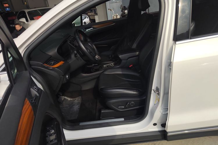 林肯MKC 2017款 2.0T 四驱尊雅版中控内饰19