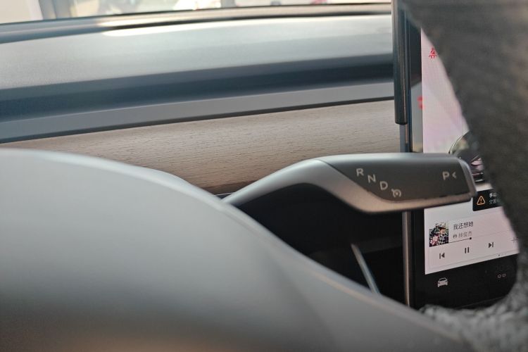 特斯拉 Model 3 2020款 标准续航后驱升级版中控内饰18