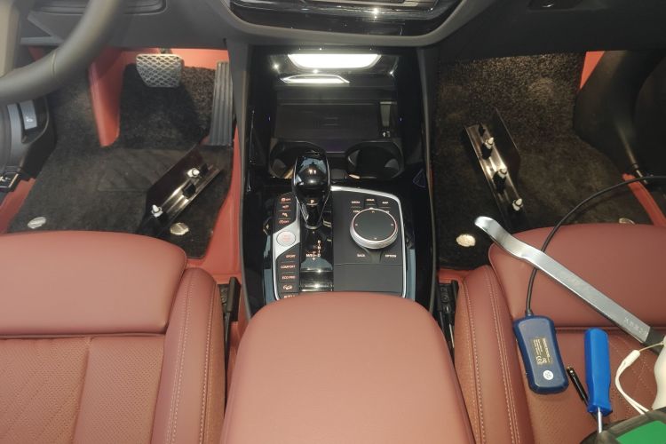 宝马X3 2023款 改款 xDrive30i 领先型 M曜夜套装中控内饰18