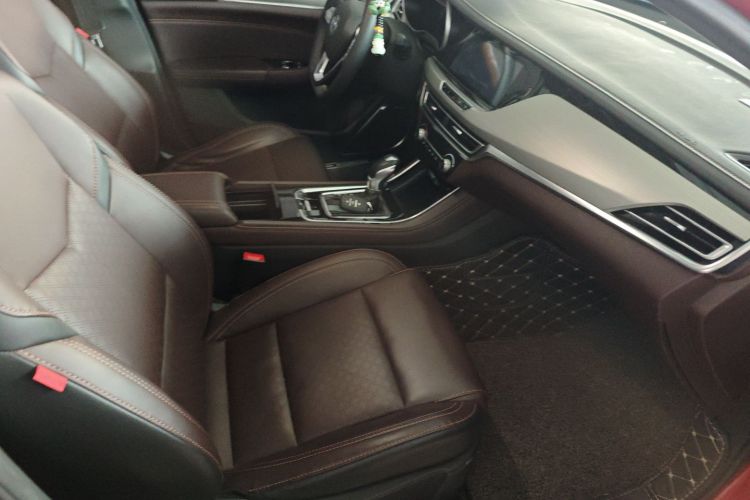 长安 逸动 2018款 高能版 1.6L GDI 自动争锋型 国V局部细节41