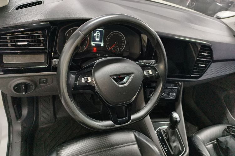 捷达VS7 2020款 1.4T 自动进取型中控内饰13