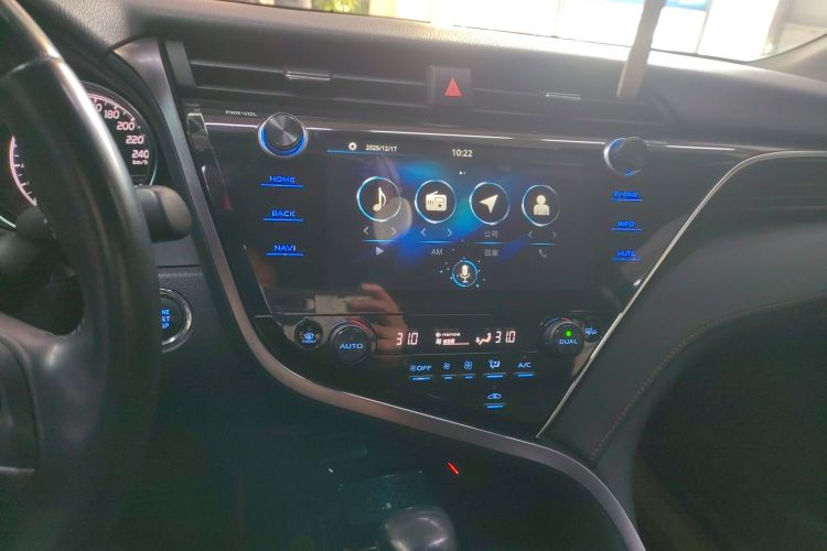 丰田 凯美瑞 2019款 2.0G 豪华版 国VI中控内饰16