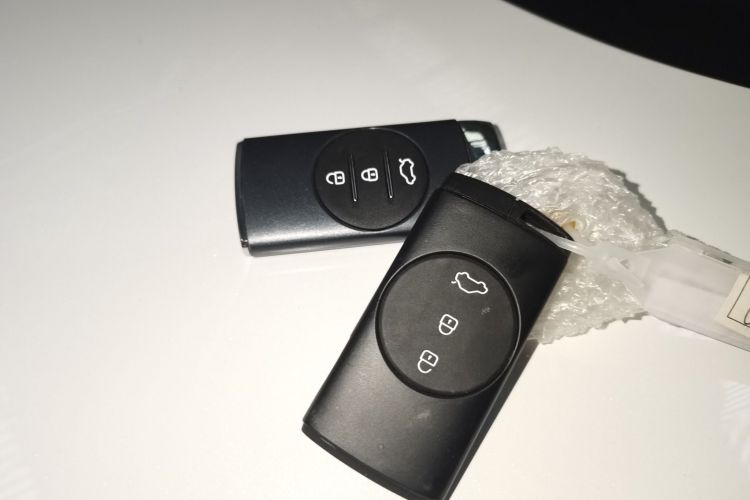 奇瑞 瑞虎7 2025款 卓越版  1.5T CVT全球版中控内饰11