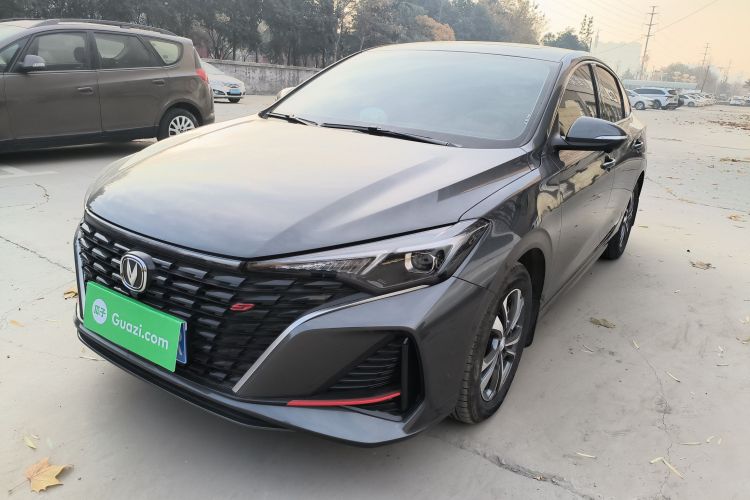 长安 逸动 2024款 PLUS 蓝鲸NE 1.4T GDI DCT高能版车身外观1