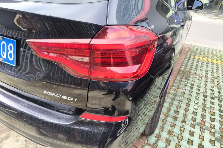 宝马X3 2018款 xDrive30i 领先型 M运动套装 国VI车身外观9