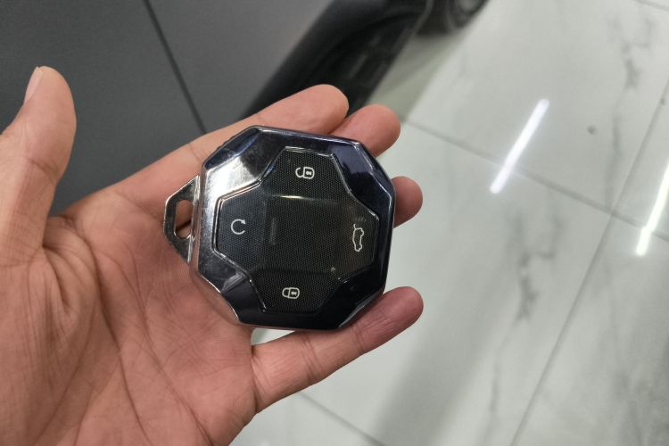 捷途旅行者 2024款 2.0T 四驱穿越PRO娱乐版中控内饰7001