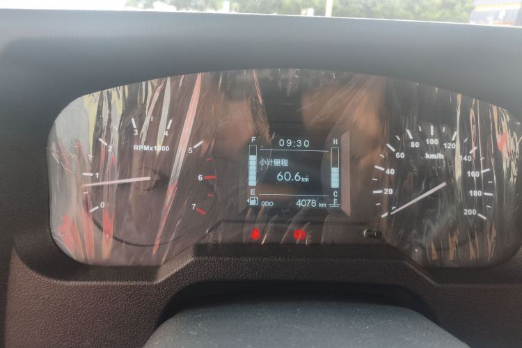 BAW北汽制造 212经典 2023款 狙击手 2.4T 手动轻装款中控内饰14