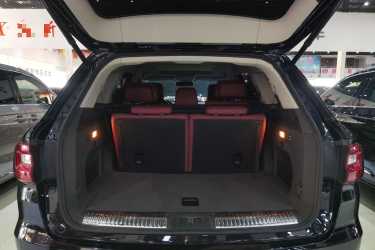 红旗HS7 2022款 3.0T 自动四驱智联旗畅版 七座机舱底盘23