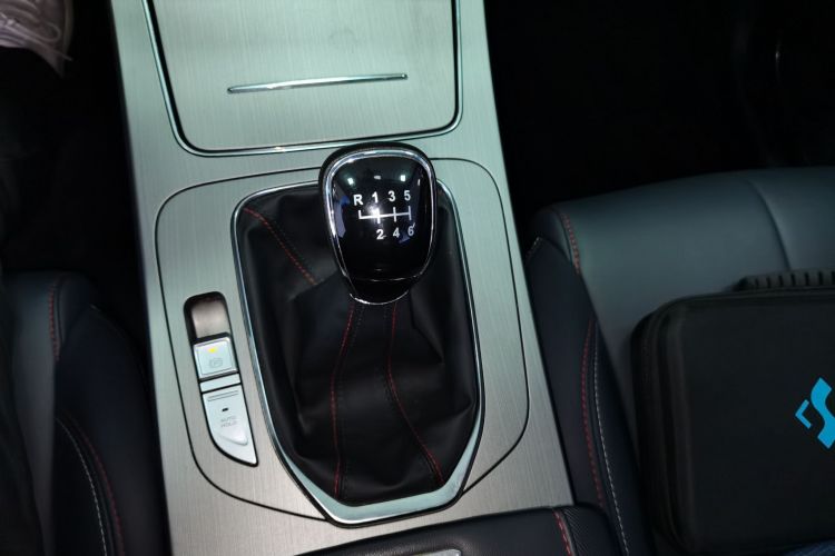 长安欧尚X7 2021款 1.5T 手动豪华型中控内饰18