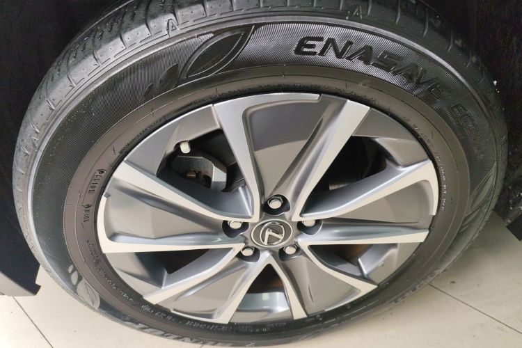 雷克萨斯UX新能源 2020款 300e 纯·悦版车身外观6007