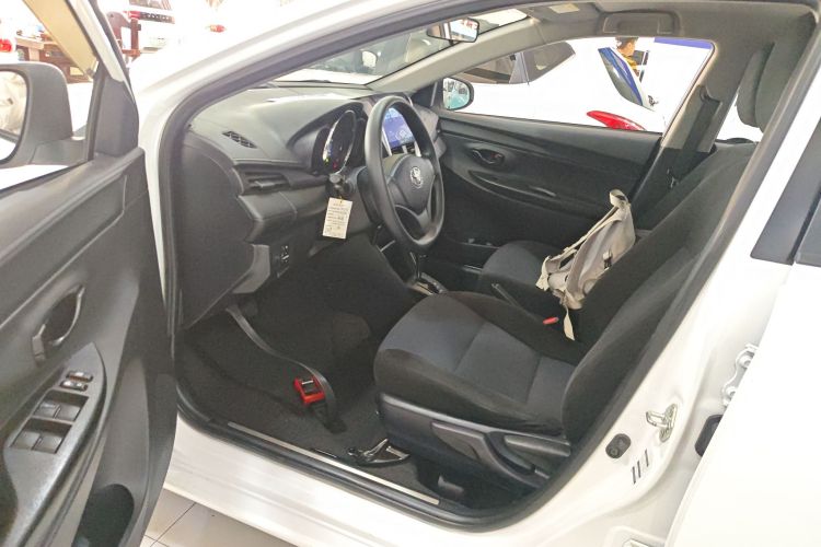 丰田 YARiS L 致享 2019款 1.5E CVT魅动版 国VI中控内饰20