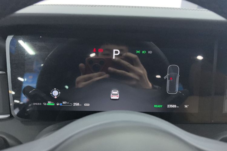 理想汽车 理想ONE 2021款 增程6座版中控内饰14