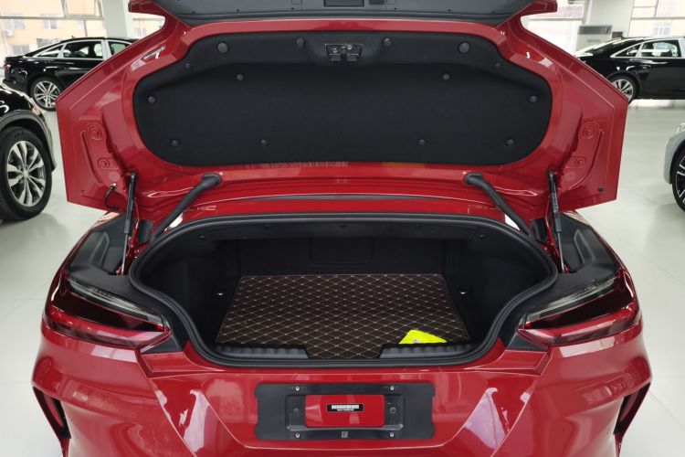 宝马Z4 2019款 sDrive 25i M运动套装机舱底盘23