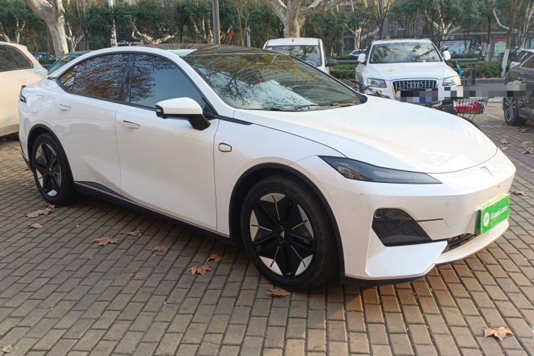 深蓝汽车 深蓝SL03 2022款 1.5L 1200增程版车身外观3