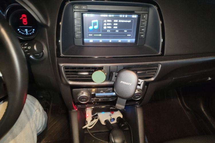 马自达CX-5 2015款 2.5L 自动四驱尊贵型中控内饰16