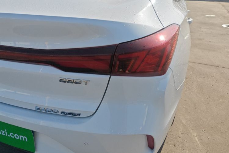 长安 逸动 2024款 PLUS 蓝鲸NE 1.4T GDI DCT高能版车身外观9