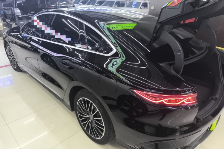 比亚迪 汉 2022款 DM-i 121KM 尊荣型车身外观4